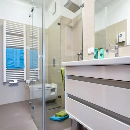 Westend - 14 公寓 *